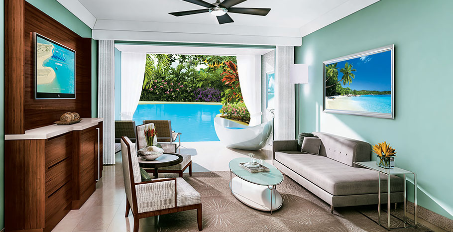 Crystal Lagoon Swim-Up One Bedroom Butler Suite with Patio Tranquility Soaking Tub (S1B)