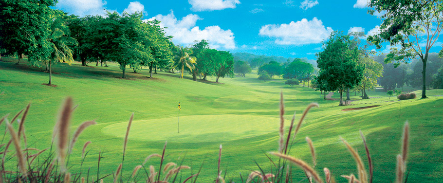 Sandals Golf Club Included