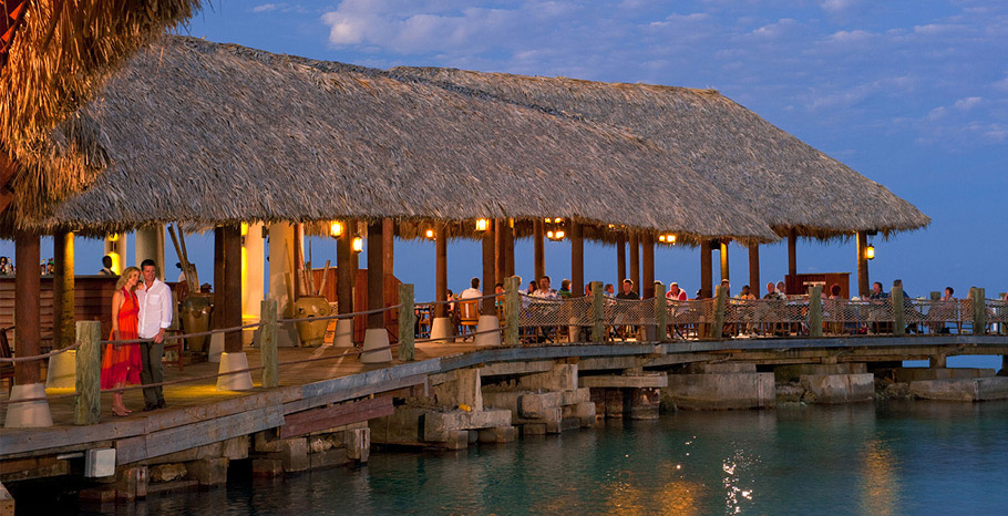 Kelly's Dockside Bar & Grill