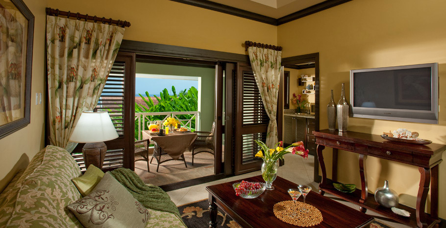 Butler Village Honeymoon Oceanview One Bedroom Poolside Villa Suite (HV)