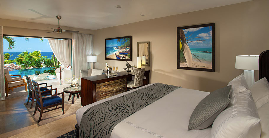 Italian Swim up Bi-level 1 Br. Butler Suite w/Patio Tranquility Soaking Tub (S1B)