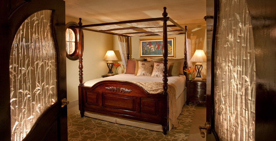 Bay Roc Beachfront One Bedroom Butler Village Suite (1B)