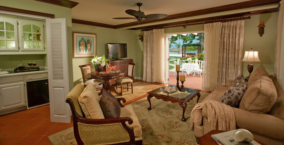 Bay Roc Beachfront Presidental One Bedroom Butler Village Suite (PS)