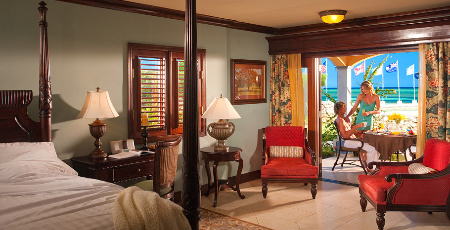 Bay Roc Beachfront Royal Butler Villa Suite (UB)