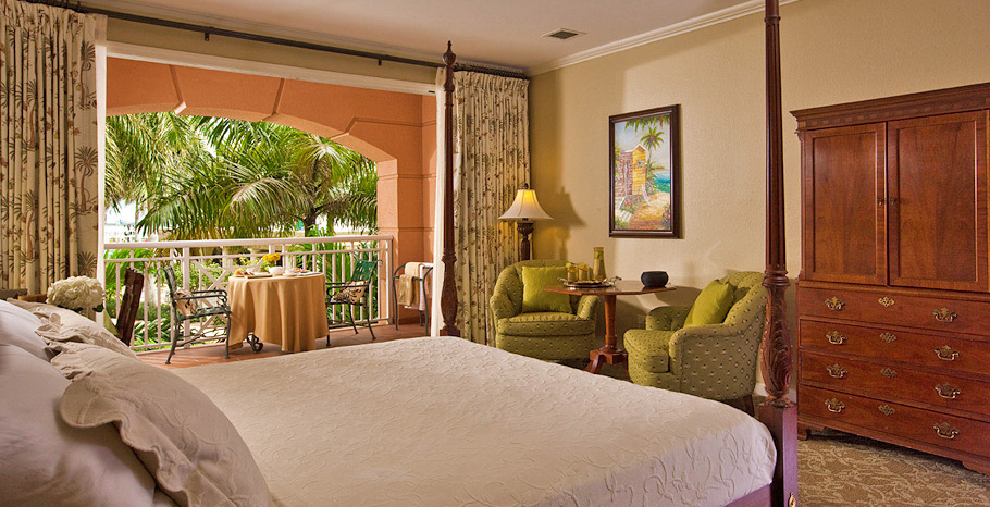 Windsor Honeymoon Grande Luxe Oversized Club Level Room (WR)