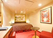 Yacht Club Inside Suite with Club Experience