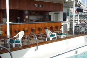 Pool Bar